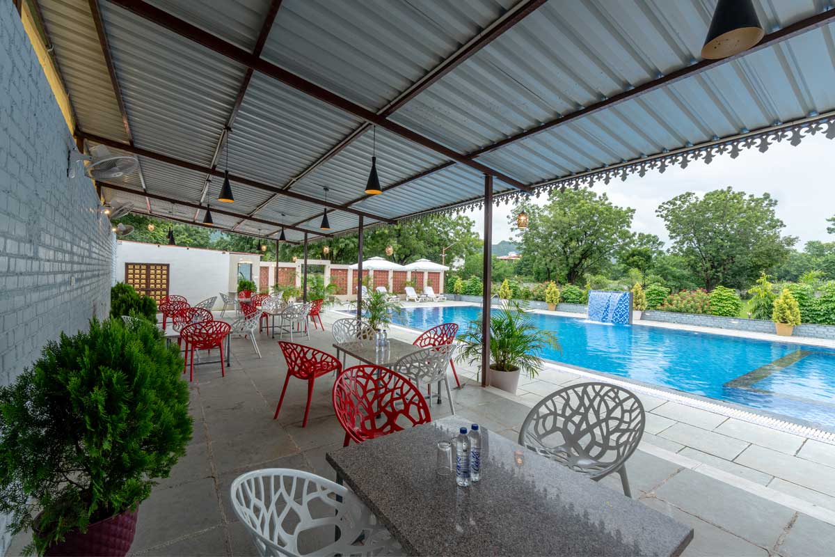 Restaurant near Badi Lake Udaipur